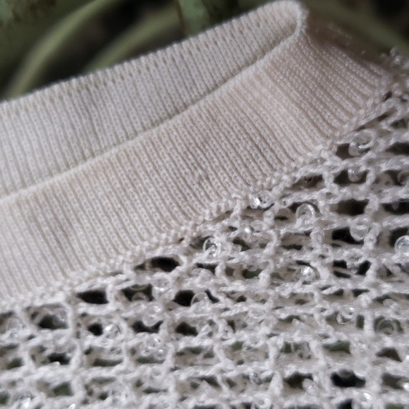 ELIE TAHARI Collection Sleeveless Beaded Silk Top - Picture 9 of 11